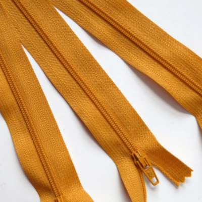 12-30cm-gold-closed-end-dress-zip
