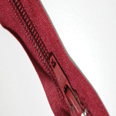 18-46cm-burgundy-open-ended-zip