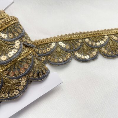Scalloped Style 2