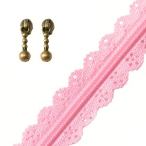 Light Pink / Pink Colour 3mm Novelty Nylon Floral Edge Lace Zip By the Meter
